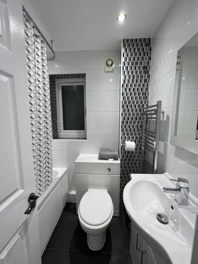 La Vida In Casa Hotel Thamesmead  Buitenkant foto